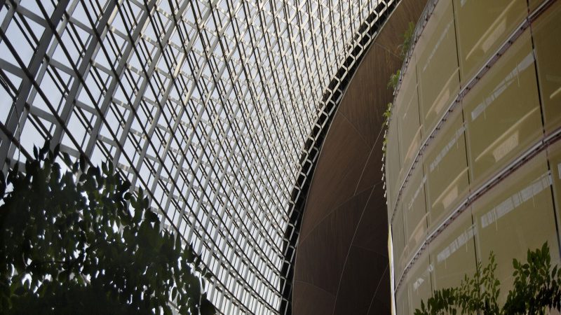 玻璃幕墙规范2025版解读：新标准下的行业变革