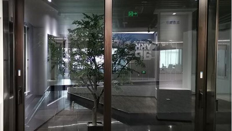 防火门与钢质门：家用选择的关键考量**